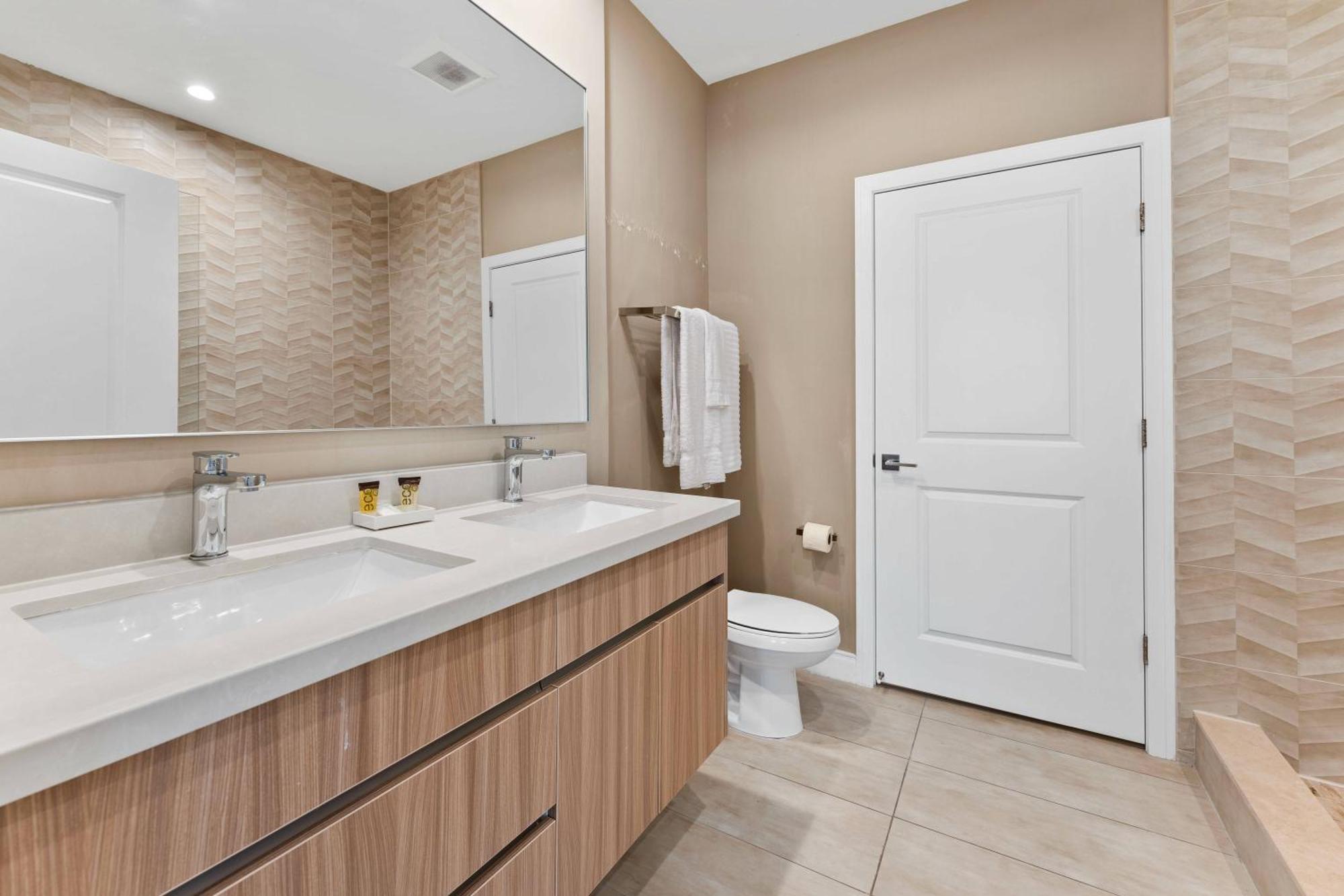 7583 Magic Village Jacuzzi 3 Suites Near 192 And Disney Orlando Buitenkant foto